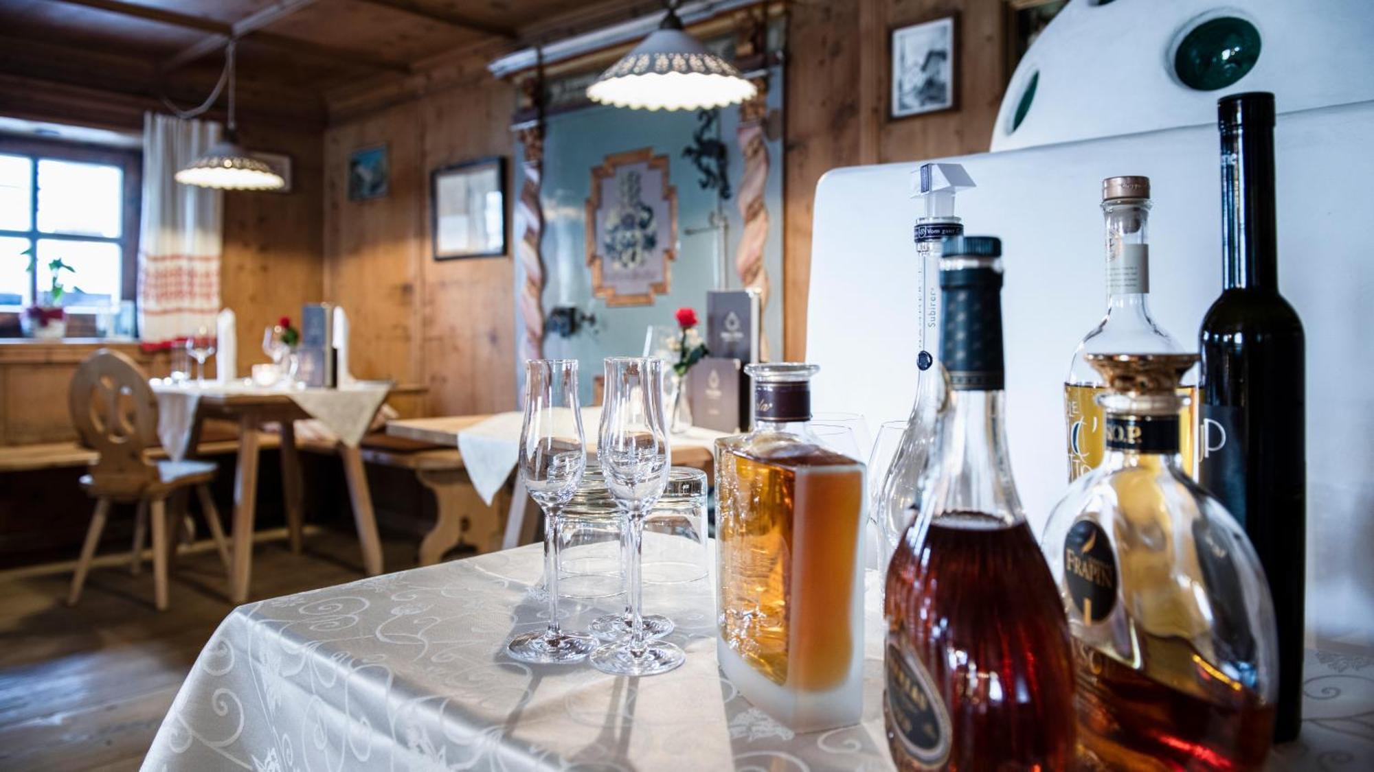 Hotel Goldener Adler - Im Sommer Silvretta Card Premium Inkludiert Ischgl Exterior foto