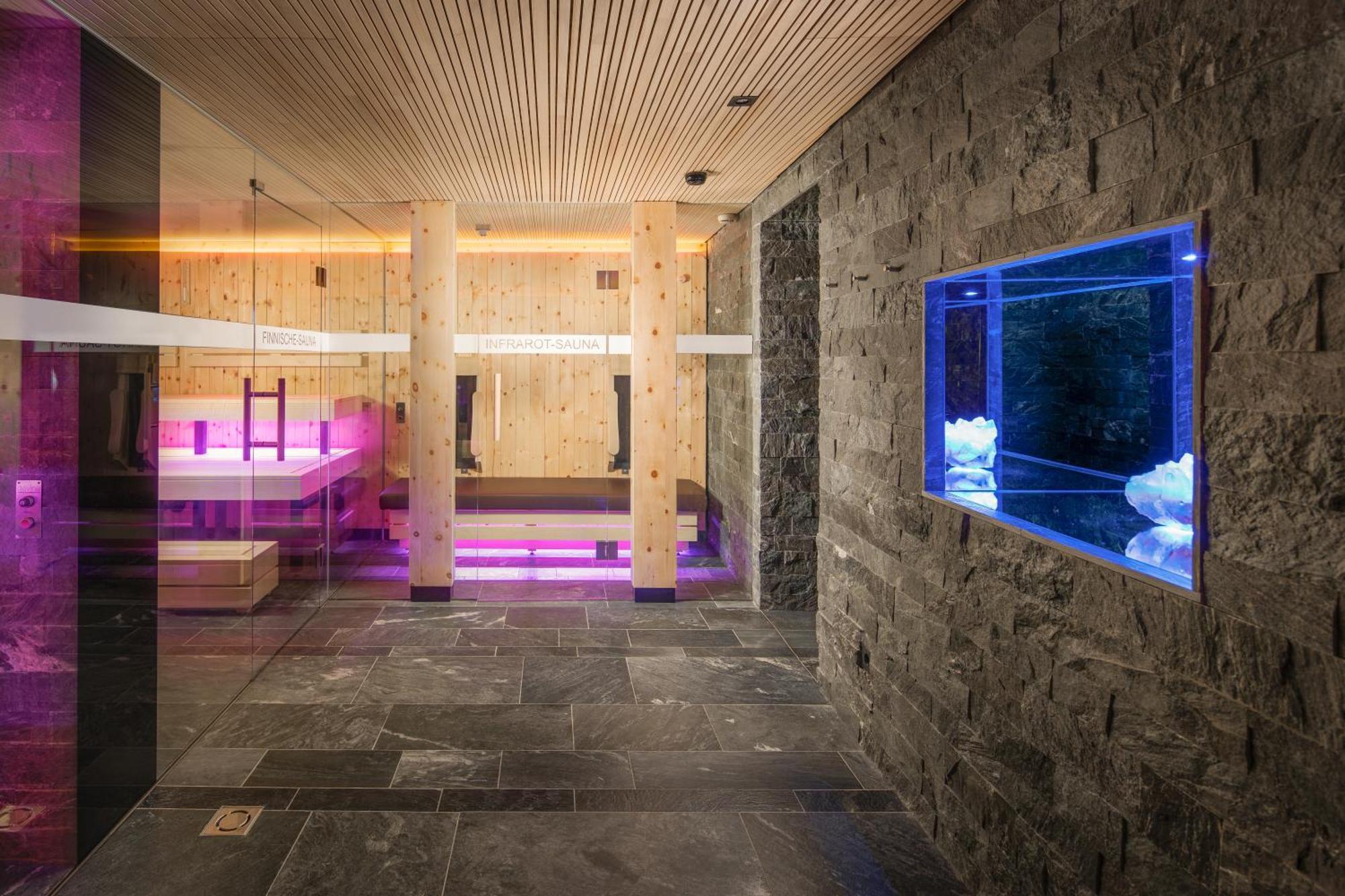 Hotel Goldener Adler - Im Sommer Silvretta Card Premium Inkludiert Ischgl Exterior foto
