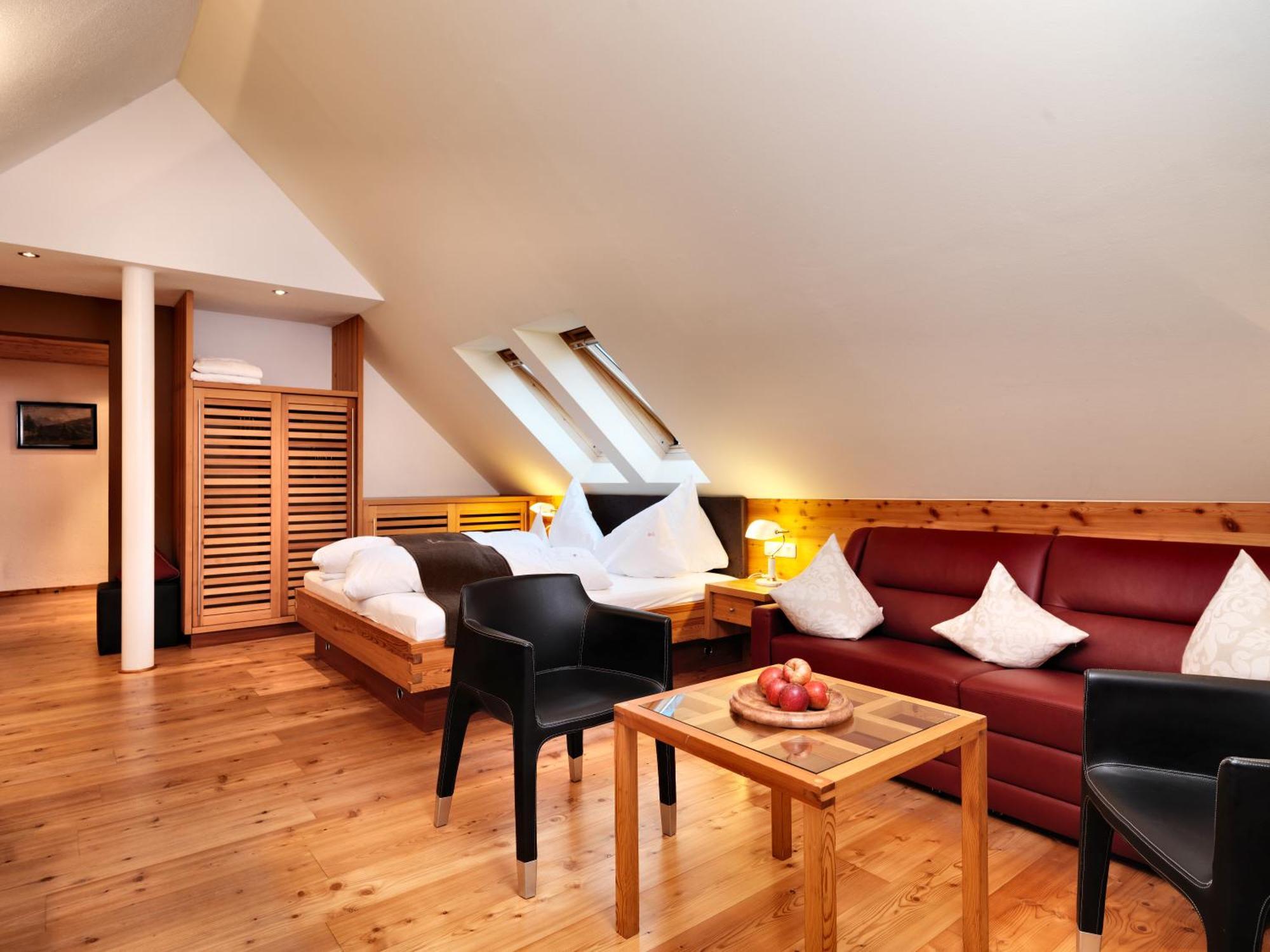 Hotel Goldener Adler - Im Sommer Silvretta Card Premium Inkludiert Ischgl Exterior foto