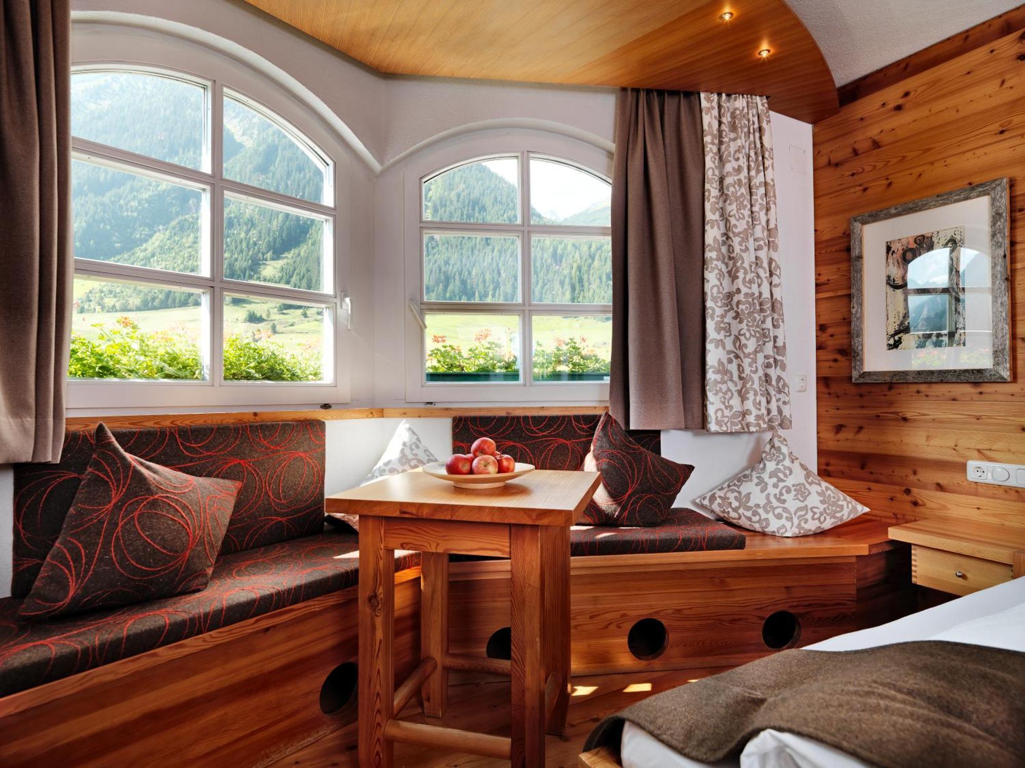 Hotel Goldener Adler - Im Sommer Silvretta Card Premium Inkludiert Ischgl Exterior foto