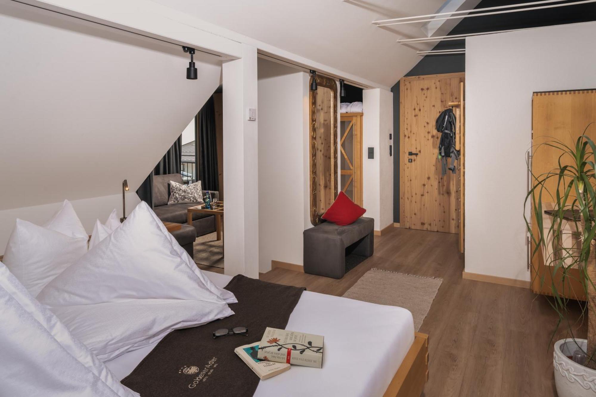 Hotel Goldener Adler - Im Sommer Silvretta Card Premium Inkludiert Ischgl Exterior foto